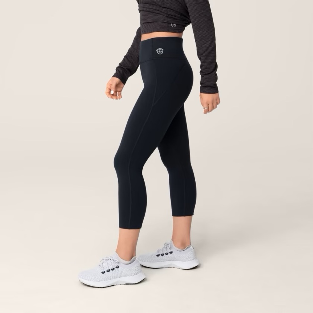 NWT Allbirds Natural Legging Capri Black - Picture 3 of 14